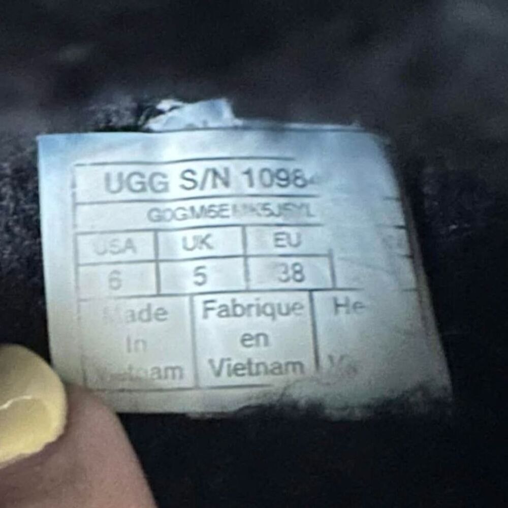 UGG Fluff Yeah Slide Black Elastic Strap Slipper Sandal Size 6 Cozy Loungewear - Picture 4 of 5